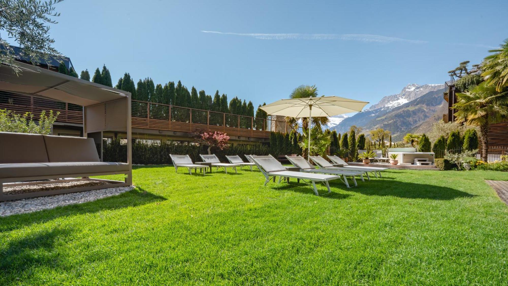 Hotel Alpenhof Tirolo Luaran gambar